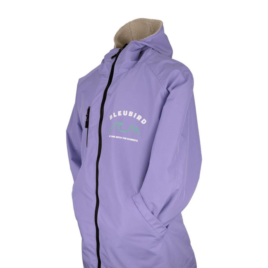 A long-sleeved Lavender-colored Bleubird Nordic outdoor changing robe with a hood