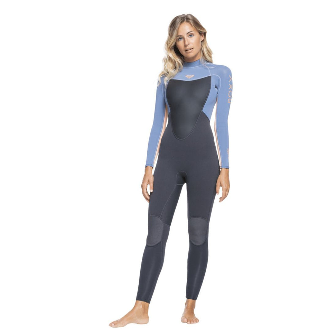 Studio Photo Roxy Prologue 5/4/3mm Back Zip Womens Wetsuit.  View of the front.